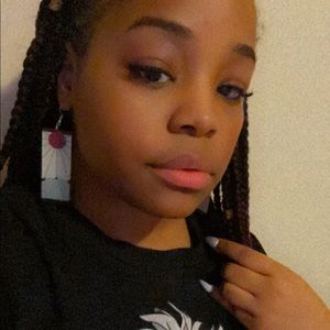 Meet your Posher, Kiara